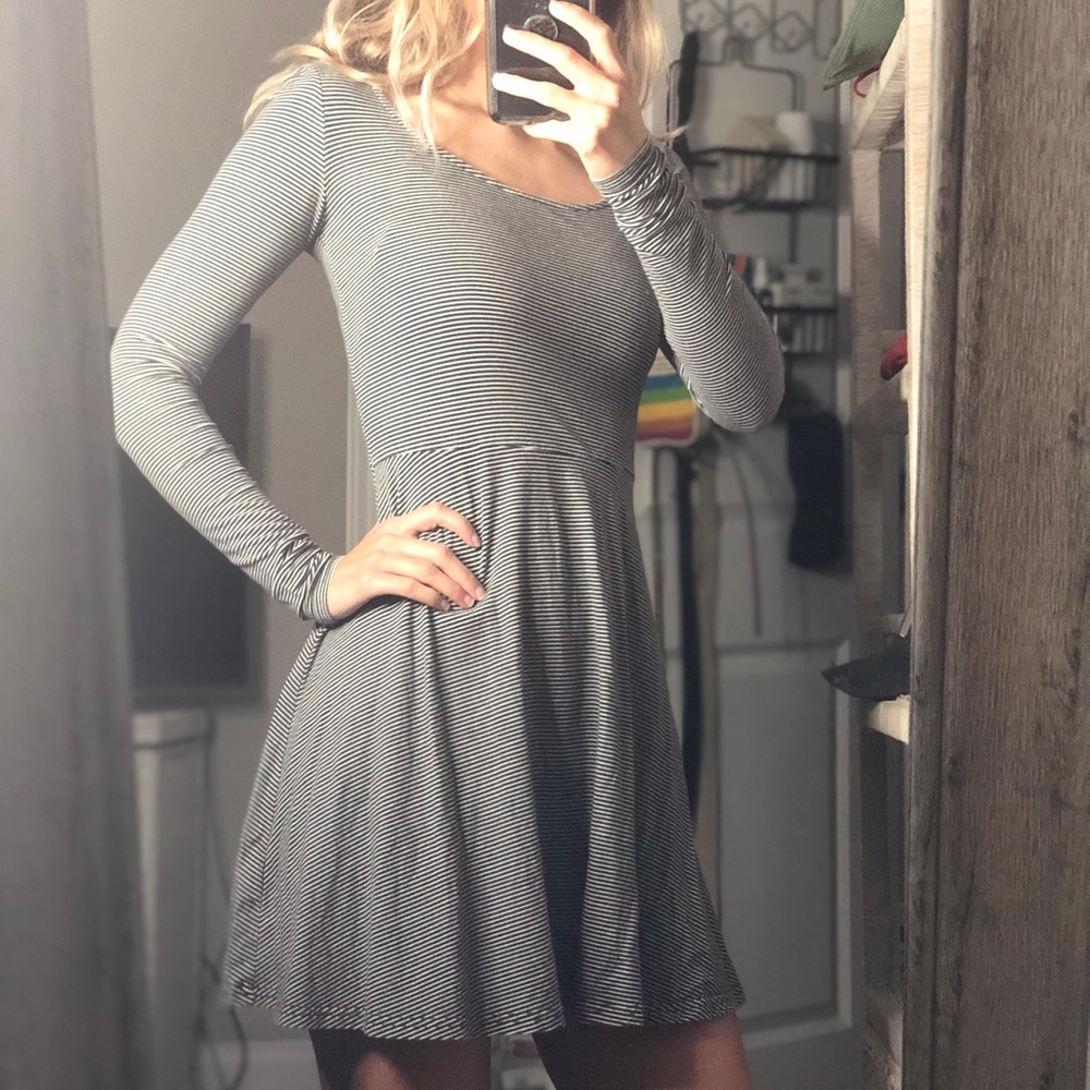 American Eagle skater dress
